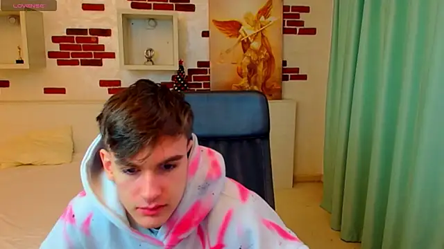 BradyFlint online show from February 6, 5:23 am