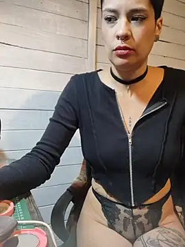 Snapshot of Natimiau chatting on October 23, 4:17 pm Natimiau online show from October 23, 4:17 pm