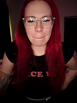 Snapshot of NordicNaughty chatting on February 21, 11:06 pm NordicNaughty online show from February 21, 11:06 pm