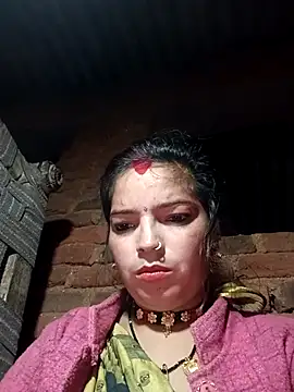 Snapshot of M-MAYA chatting on December 15, 5:28 pm M-MAYA online show from December 15, 5:28 pm