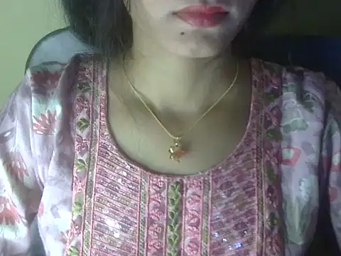 Snapshot of Shezi_N chatting on April 29, 3:16 pm Shezi N online show from April 29, 3:16 pm