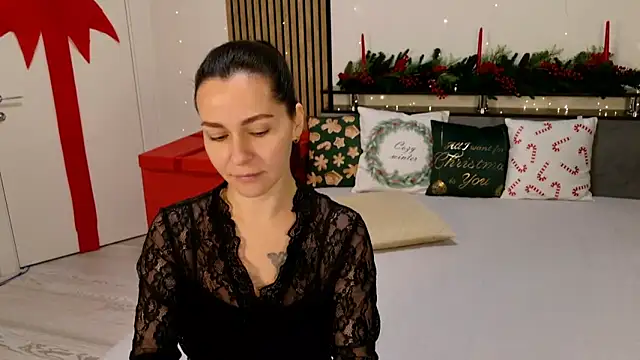 DitaNoir online show from December 18, 6:52 am