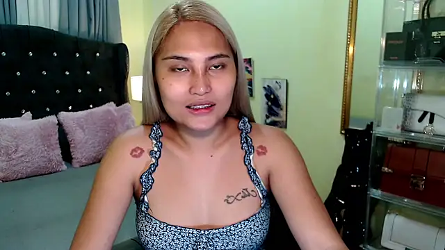 Snapshot of Sammyloove chatting on June 25, 6:01 pm Sammyloove online show from June 25, 6:01 pm