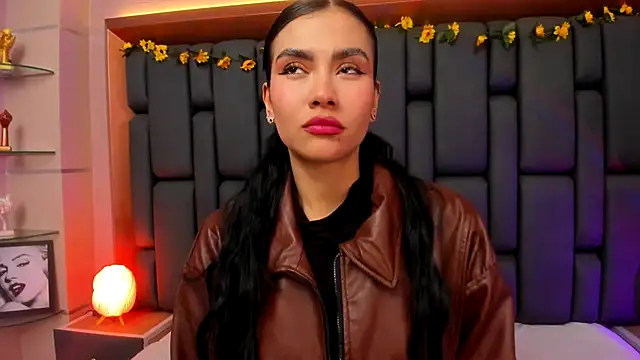 TanyaBello online show from November 22, 1:43 pm