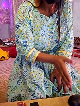 Snapshot of Desi_Maya69 chatting on March 3, 6:52 am Desi Maya69 online show from March 3, 6:52 am