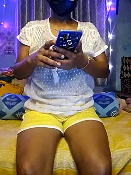 Snapshot of Desi_Maya69 chatting on March 12, 4:24 pm Desi Maya69 online show from March 12, 4:24 pm