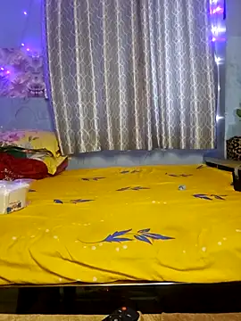 Snapshot of Desi_Maya69 chatting on March 22, 11:24 am Desi Maya69 online show from March 22, 11:24 am