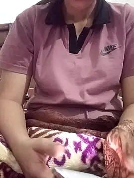 Snapshot of anaya00 chatting on October 28, 1:42 am anaya00 online show from October 28, 1:42 am