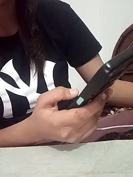 Snapshot of anaya00 chatting on November 4, 6:18 pm anaya00 online show from November 4, 6:18 pm