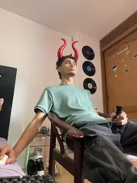 Snapshot of gsusss_feet chatting on October 31, 6:53 pm gsusss feet online show from October 31, 6:53 pm