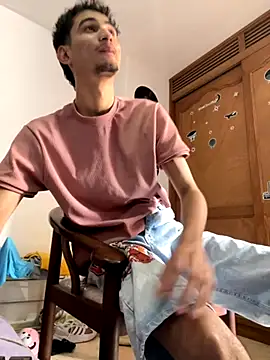 Snapshot of gsusss_feet chatting on November 5, 6:41 pm gsusss feet online show from November 5, 6:41 pm