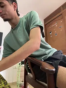 Snapshot of gsusss_feet chatting on November 10, 7:24 pm gsusss feet online show from November 10, 7:24 pm