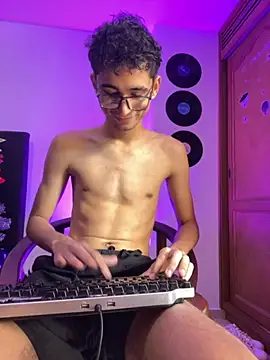 Snapshot of gsusss_feet chatting on November 26, 5:58 pm gsusss feet online show from November 26, 5:58 pm