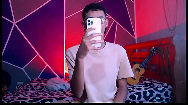 Snapshot of gsusss_feet chatting on February 3, 4:45 pm gsusss feet online show from February 3, 4:45 pm