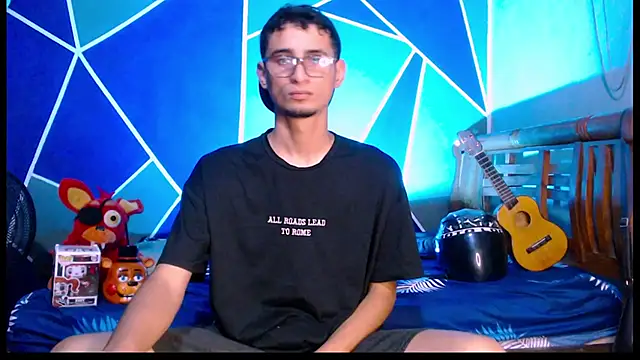 Snapshot of gsusss_feet chatting on April 8, 12:21 am gsusss feet online show from April 8, 12:21 am