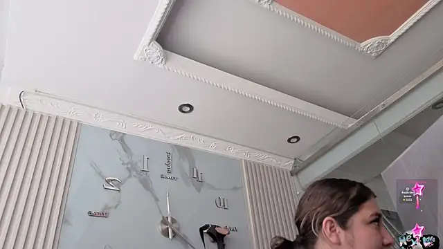 Snapshot of miaa_as_ chatting on November 25, 2:28 pm miaa as online show from November 25, 2:28 pm