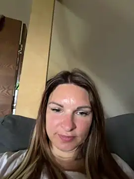 kinkysarahx online show from May 13, 8:01 am