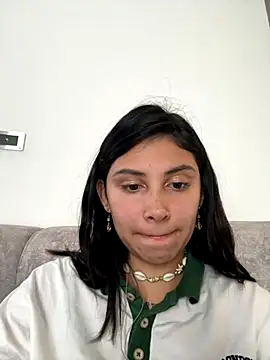 Snapshot of RollinGirl_ chatting on October 23, 6:17 pm RollinGirl online show from October 23, 6:17 pm