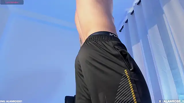 AlanRose01 online show from December 3, 1:09 pm