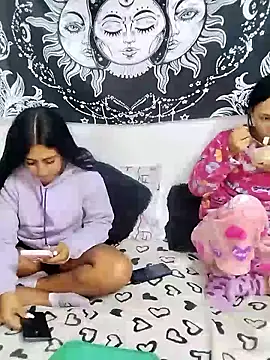emily n abby online show from May 13, 1:41 pm