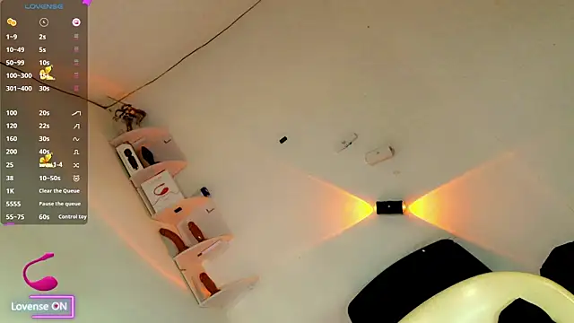 AsianWildsexHUGECOCK69 online show from May 18, 9:53 pm