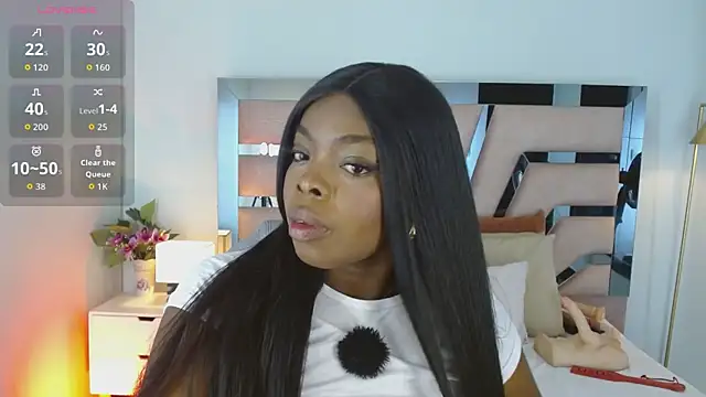 Snapshot of Maiacharris_ chatting on December 16, 7:30 pm Maiacharris online show from December 16, 7:30 pm