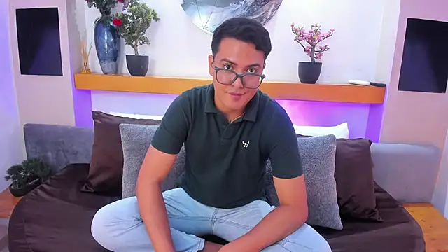 JohnBelRose online show from January 12, 8:14 pm