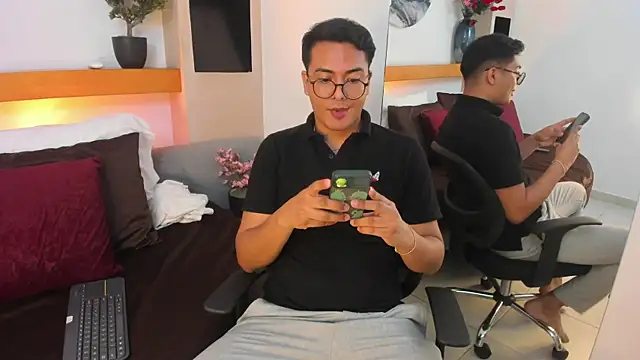 JohnBelRose online show from January 17, 8:45 pm