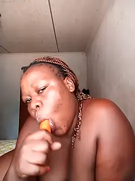 Snapshot of Roronae chatting on October 27, 11:14 am Roronae online show from October 27, 11:14 am