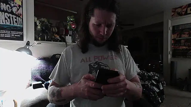 biggerisbetter12 online show from March 4, 10:32 am