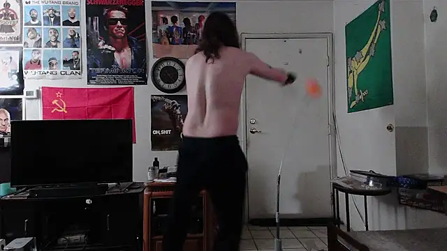 biggerisbetter12 online show from March 27, 8:26 am