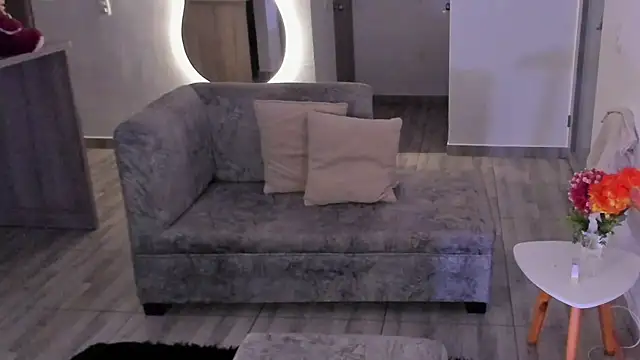 Snapshot of BritanyLnx chatting on March 20, 11:20 pm BritanyLnx online show from March 20, 11:20 pm