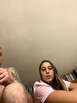 Snapshot of sputafuoco14 chatting on October 31, 4:57 am sputafuoco14 online show from October 31, 4:57 am