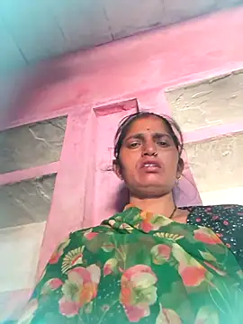 Snapshot of Pooja_shre chatting on April 10, 7:13 am Pooja shre online show from April 10, 7:13 am