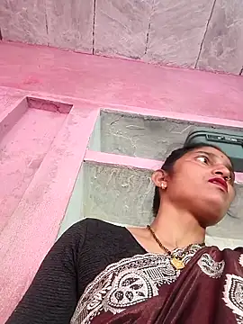Snapshot of Pooja_shre chatting on April 16, 7:09 am Pooja shre online show from April 16, 7:09 am