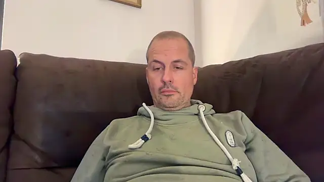 Snapshot of GermanMadMatt chatting on October 19, 5:24 pm GermanMadMatt online show from October 19, 5:24 pm