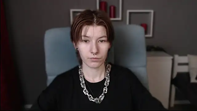 guitarandangell online show from November 25, 7:19 am