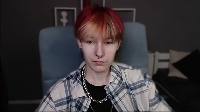 guitarandangell online show from March 17, 7:23 am