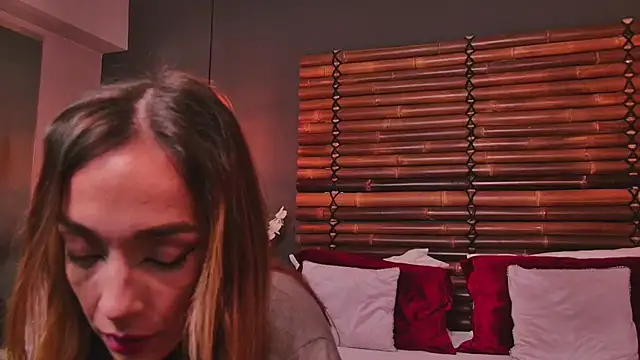 LolaVixxxen online show from January 14, 7:19 pm