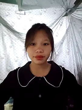 linh-miu99 online show from March 25, 1:33 am