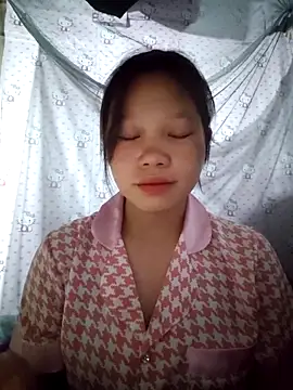 linh-miu99 online show from March 29, 3:45 pm