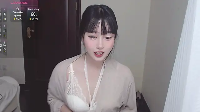 Snapshot of Xiaowen-wen chatting on October 18, 12:06 pm Xiaowen-wen online show from October 18, 12:06 pm