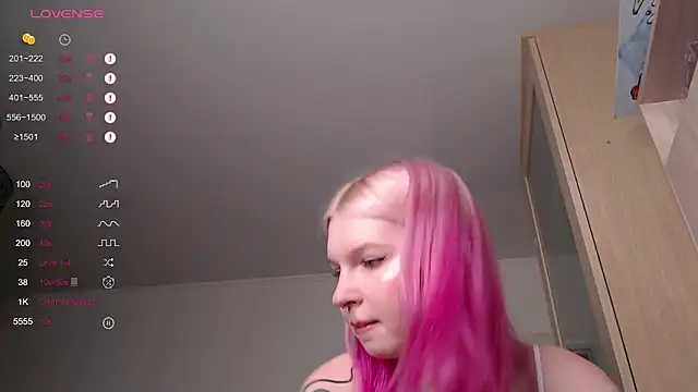 Snapshot of AnnySweetKiss chatting on October 19, 5:02 pm AnnySweetKiss online show from October 19, 5:02 pm