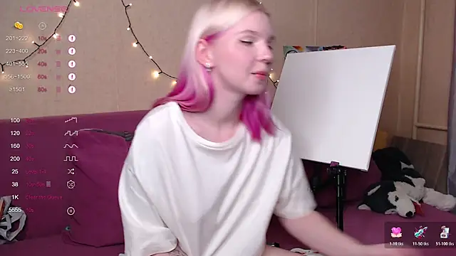 Snapshot of AnnySweetKiss chatting on October 27, 1:59 pm AnnySweetKiss online show from October 27, 1:59 pm