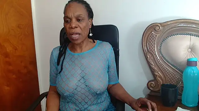 Hotcougar online show from May 4, 7:59 am