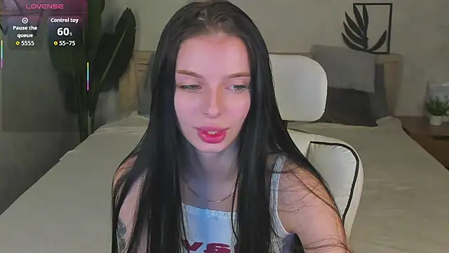 Eva Mayers online show from November 27, 12:02 am