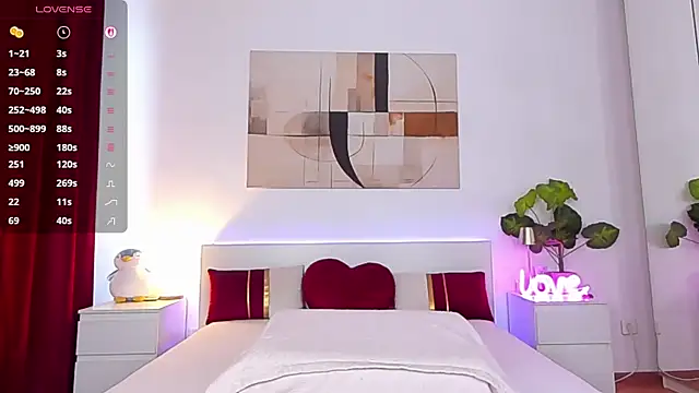 nadeen na online show from March 29, 1:33 pm