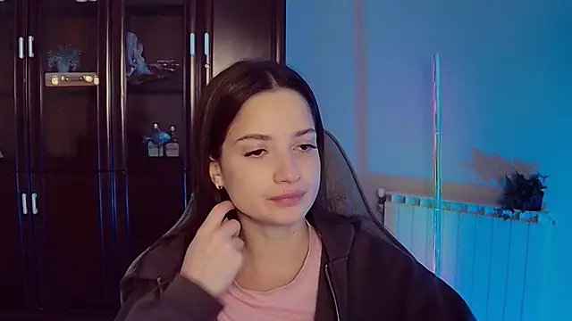 KiraVair online show from November 12, 1:22 pm