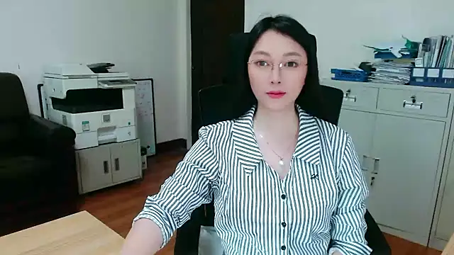 Snapshot of OL-Bai-Jie chatting on May 2, 4:06 am OL-Bai-Jie online show from May 2, 4:06 am