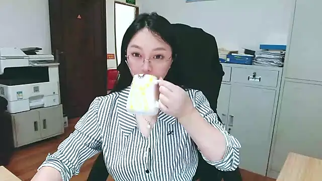 Snapshot of OL-Bai-Jie chatting on May 11, 2:17 am OL-Bai-Jie online show from May 11, 2:17 am